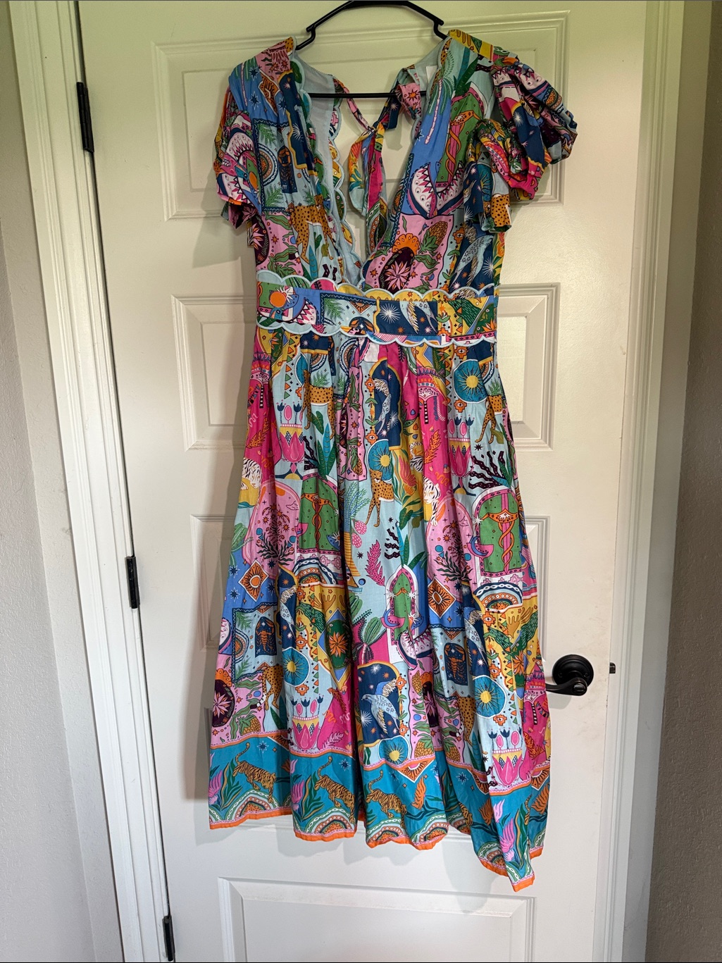 Nwt! Vibrant Multicolor Floral-Print Midi Dress With Tie Back